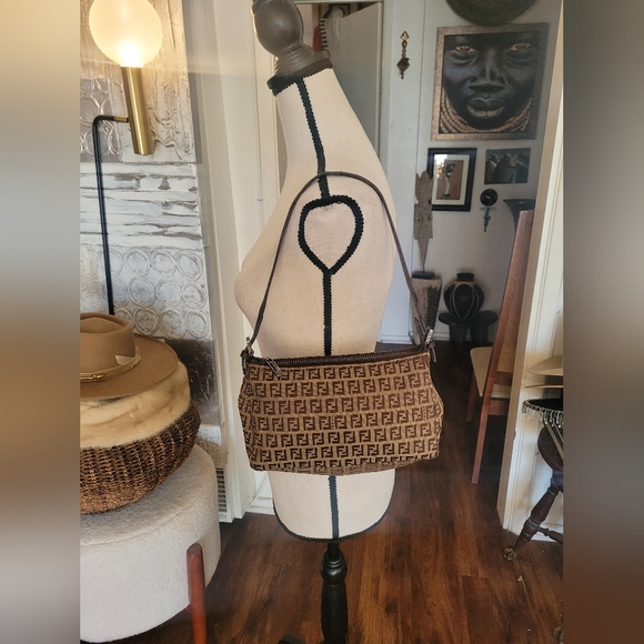 Fendi Zucchino Leather-Trimmed Canvas Pochette Baguette - Picture 5 of 6